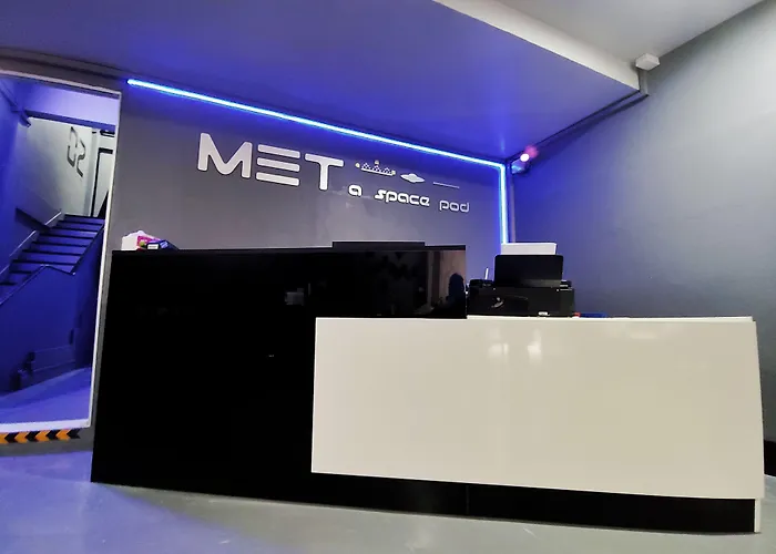 Хостел Met A Space Pod @ Asoke Бангкок